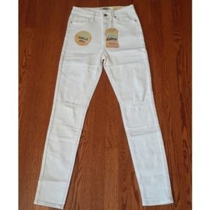 California Vintage White Distressed Skinny Jeans